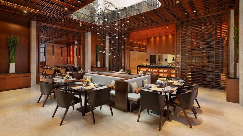 <b>Radisson Blu Resort and Villas Bali Uluwatu Restaurant</b>. Images powered by <a href="https://iceportal.shijigroup.com/" title="IcePortal" target="_blank">IcePortal</a>.