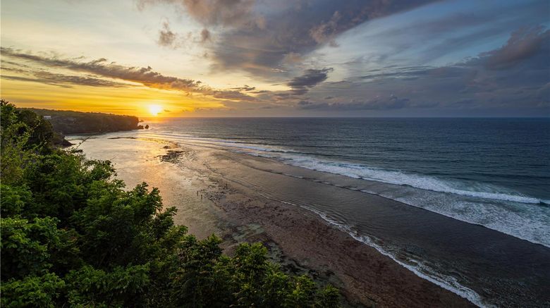 <b>Radisson Blu Resort and Villas Bali Uluwatu Beach</b>. Images powered by <a href="https://iceportal.shijigroup.com/" title="IcePortal" target="_blank">IcePortal</a>.