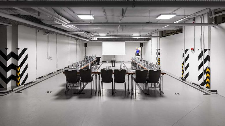 <b>Radisson Blu Hotel Kyiv City Centre Meeting</b>. Images powered by <a href="https://iceportal.shijigroup.com/" title="IcePortal" target="_blank">IcePortal</a>.