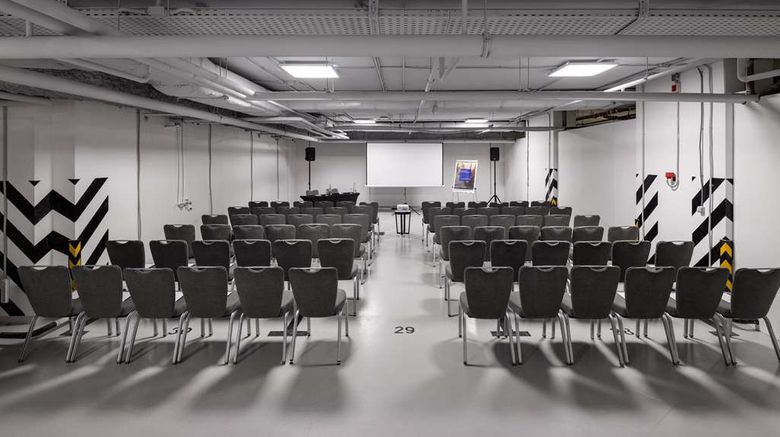 <b>Radisson Blu Hotel Kyiv City Centre Meeting</b>. Images powered by <a href="https://iceportal.shijigroup.com/" title="IcePortal" target="_blank">IcePortal</a>.
