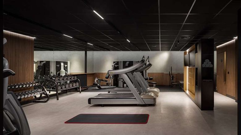<b>Radisson Blu Hotel Kyiv City Centre Health</b>. Images powered by <a href="https://iceportal.shijigroup.com/" title="IcePortal" target="_blank">IcePortal</a>.