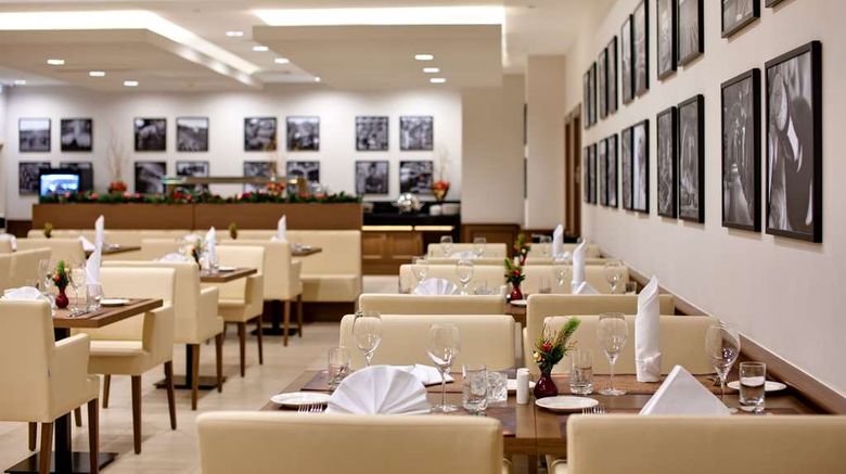 <b>Radisson Blu Hotel Podil City Centre Restaurant</b>. Images powered by <a href="https://iceportal.shijigroup.com/" title="IcePortal" target="_blank">IcePortal</a>.