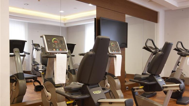 <b>Radisson Blu Hotel Podil City Centre Health</b>. Images powered by <a href="https://iceportal.shijigroup.com/" title="IcePortal" target="_blank">IcePortal</a>.