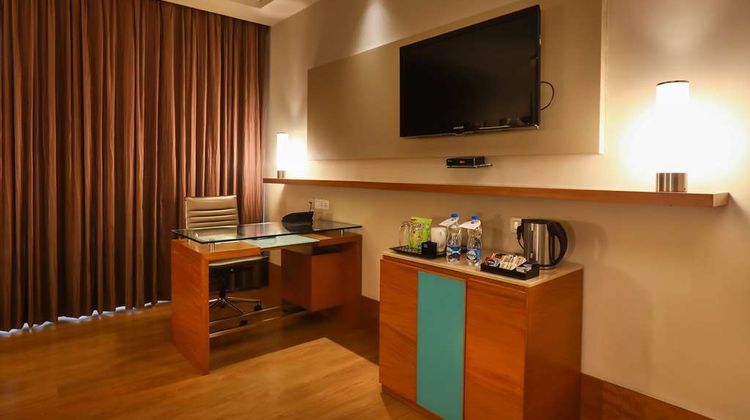 Radisson Chennai City Centre Room