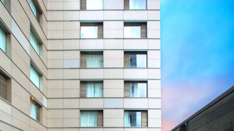 <b>Radisson Chennai City Centre Pool</b>. Images powered by <a href="https://iceportal.shijigroup.com/" title="IcePortal" target="_blank">IcePortal</a>.