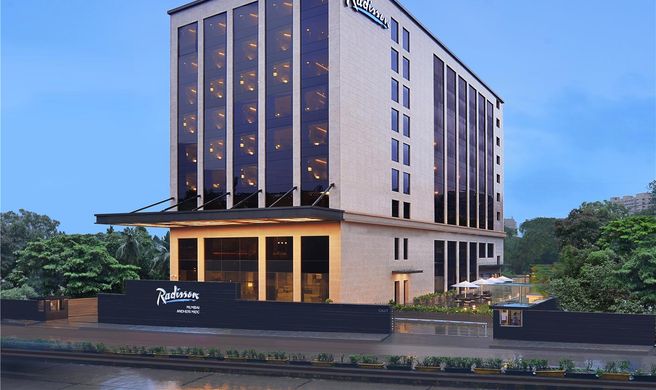 Radisson Mumbai Andheri MIDC Exterior