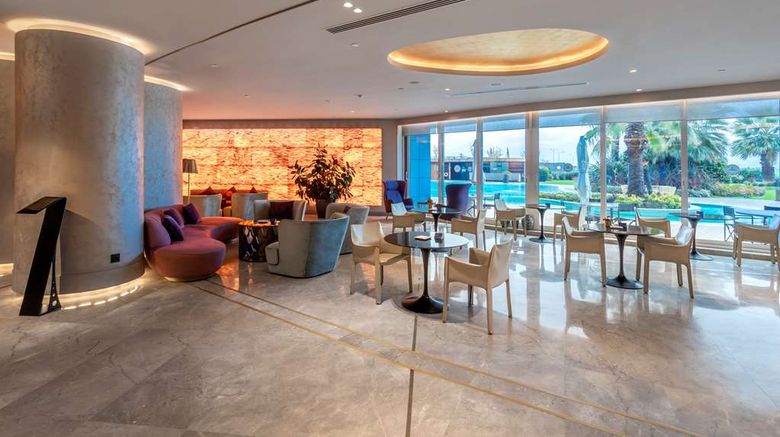<b>Radisson Blu Hotel, Istanbul Ottomare Lobby</b>. Images powered by <a href="https://iceportal.shijigroup.com/" title="IcePortal" target="_blank">IcePortal</a>.
