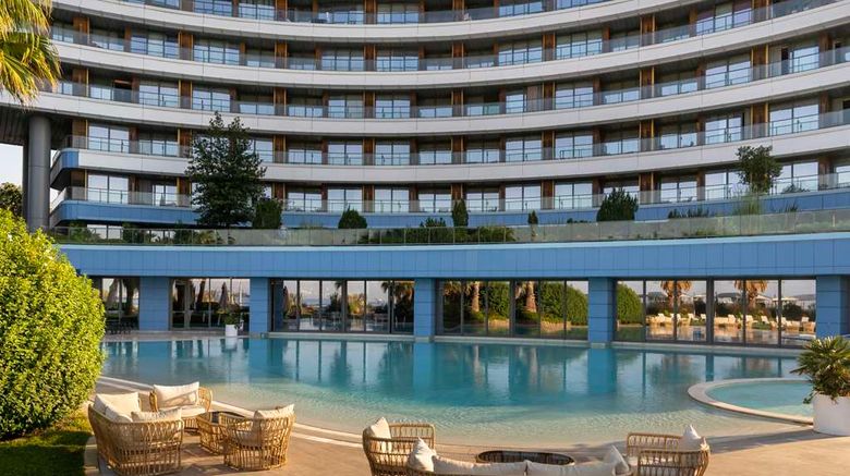 <b>Radisson Blu Hotel, Istanbul Ottomare Exterior</b>. Images powered by <a href="https://iceportal.shijigroup.com/" title="IcePortal" target="_blank">IcePortal</a>.