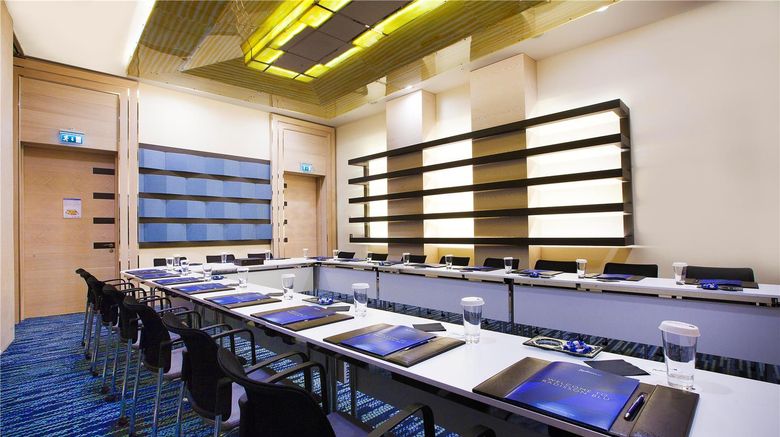 <b>Radisson Blu Hotel Istanbul Pera Meeting</b>. Images powered by <a href="https://iceportal.shijigroup.com/" title="IcePortal" target="_blank">IcePortal</a>.