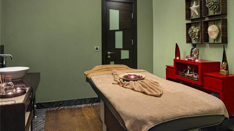 <b>Radisson Blu Hotel Istanbul Pera Spa</b>. Images powered by <a href="https://iceportal.shijigroup.com/" title="IcePortal" target="_blank">IcePortal</a>.