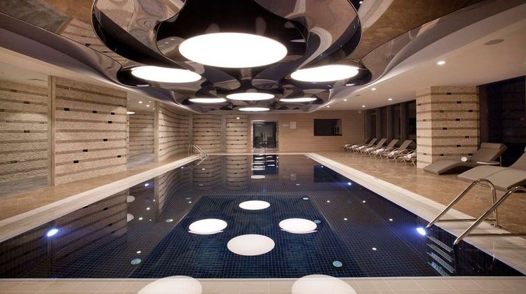 Radisson Blu Hotel Istanbul Sisli Pool