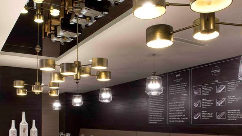 <b>Radisson Blu Hotel Istanbul Sisli Restaurant</b>. Images powered by <a href="https://iceportal.shijigroup.com/" title="IcePortal" target="_blank">IcePortal</a>.