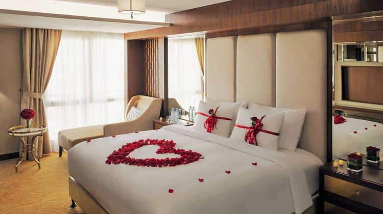 Amjad Royal Suite Hotel Room
