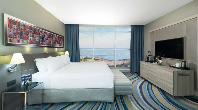 <b>Radisson Blu Hotel, Jeddah Corniche Room</b>. Images powered by <a href="https://iceportal.shijigroup.com/" title="IcePortal" target="_blank">IcePortal</a>.