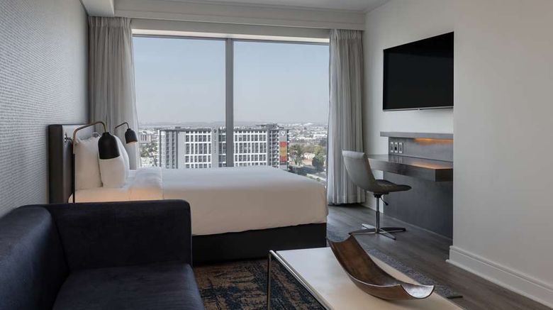 <b>Radisson Blu Gautrain Hotel, Sandton Suite</b>. Images powered by <a href="https://iceportal.shijigroup.com/" title="IcePortal" target="_blank">IcePortal</a>.