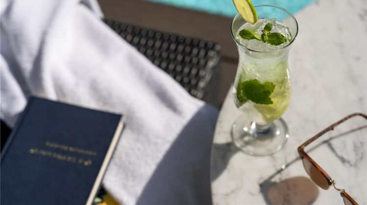 Radisson Blu Gautrain Hotel, Sandton Pool