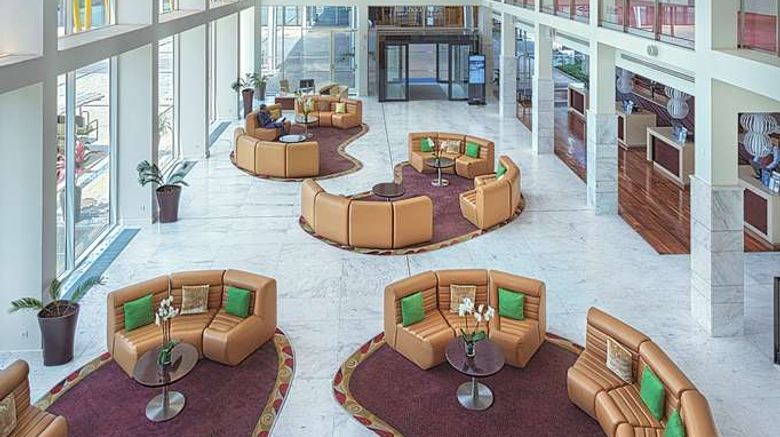 <b>Radisson Blu Hotel & Convention Centre Lobby</b>. Images powered by <a href="https://iceportal.shijigroup.com/" title="IcePortal" target="_blank">IcePortal</a>.