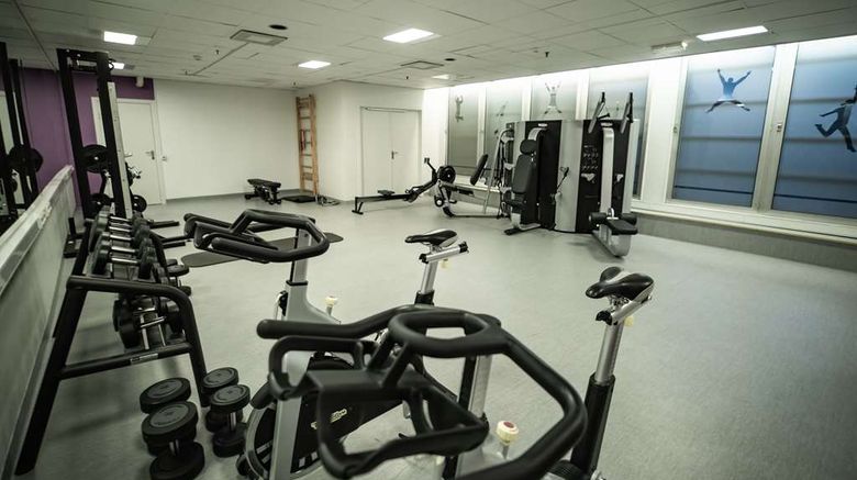 <b>Radisson Blu Caledonien Hotel Health</b>. Images powered by <a href="https://iceportal.shijigroup.com/" title="IcePortal" target="_blank">IcePortal</a>.