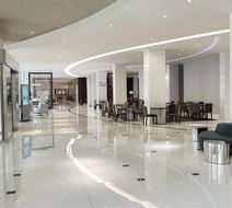 Radisson Blu Hotel, Kuwait Lobby