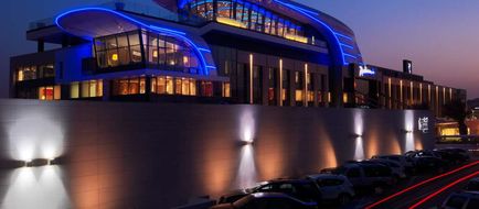 Radisson Blu Hotel, Kuwait Exterior