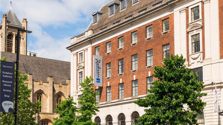 Radisson Blu Hotel Leeds Exterior