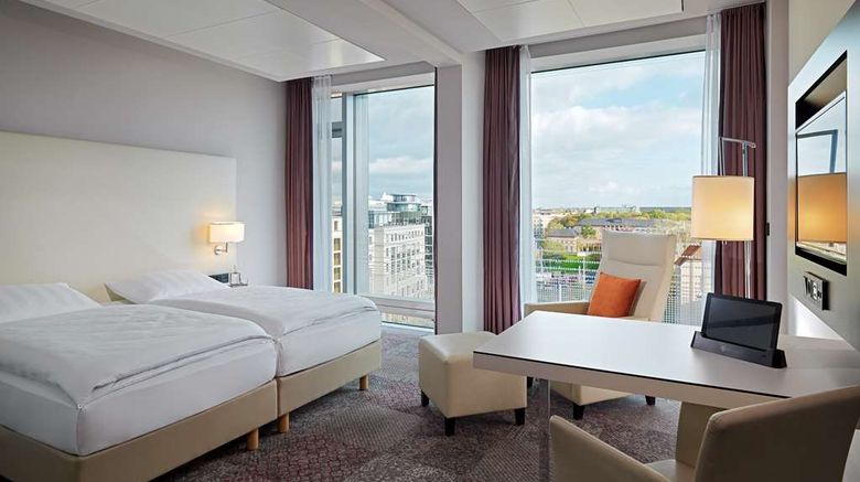 <b>Radisson Blu Hotel Leipzig Room</b>. Images powered by <a href="https://iceportal.shijigroup.com/" title="IcePortal" target="_blank">IcePortal</a>.