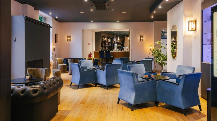 Radisson Blu Balmoral Hotel Lobby