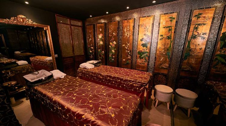 Radisson Blu Boutique Hotel Madrid Prado Spa