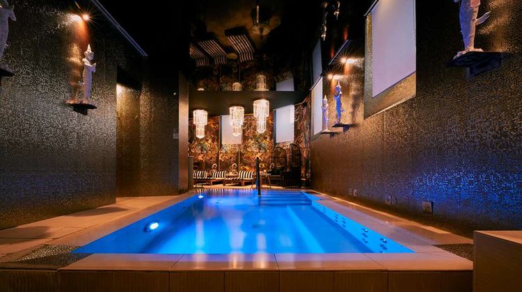 Radisson Blu Boutique Hotel Madrid Prado Pool