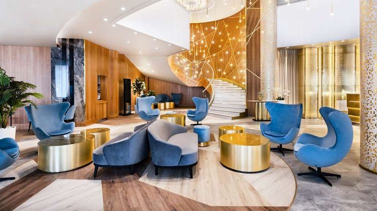Radisson Blu Belorusskaya Hotel, Moscow Lobby