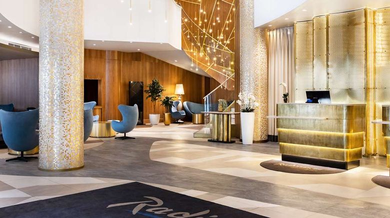 <b>Radisson Blu Belorusskaya Hotel, Moscow Lobby</b>. Images powered by <a href="https://iceportal.shijigroup.com/" title="IcePortal" target="_blank">IcePortal</a>.