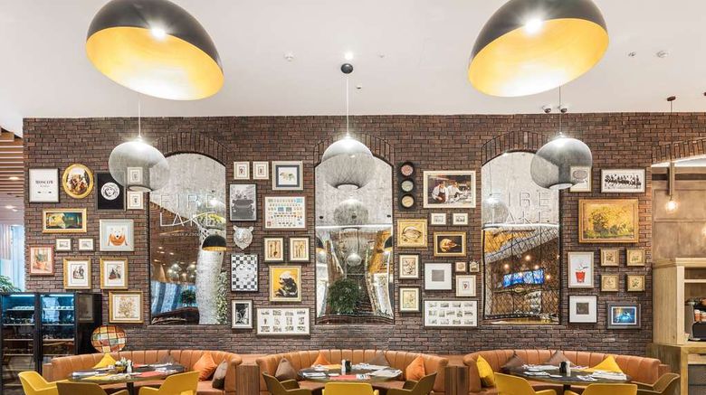 <b>Radisson Blu Olympiyskiy Hotel, Moscow Restaurant</b>. Images powered by <a href="https://iceportal.shijigroup.com/" title="IcePortal" target="_blank">IcePortal</a>.