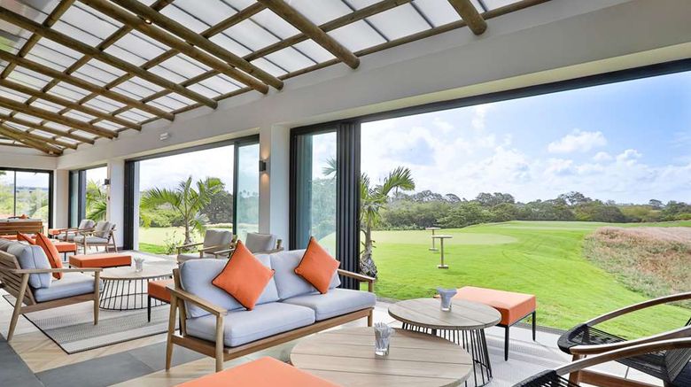 <b>Radisson Blu Azuri Resort & Spa Restaurant</b>. Images powered by <a href="https://iceportal.shijigroup.com/" title="IcePortal" target="_blank">IcePortal</a>.