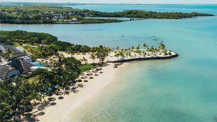 Radisson Blu Azuri Resort & Spa