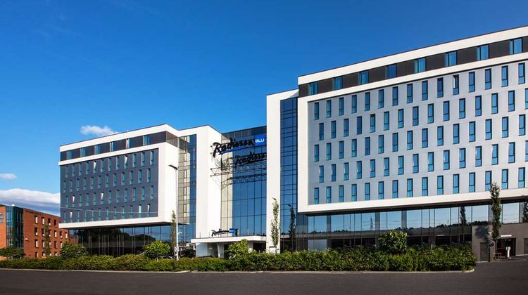 Radisson Blu Hotel & Conference Center, Exterior