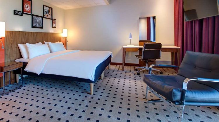 Radisson Blu Hotel & Conference Center, Room