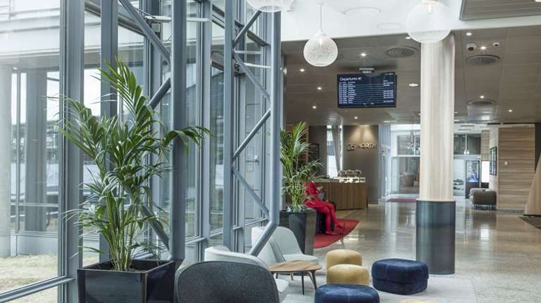 <b>Radisson Blu Airport Hotel, Gardermoen Lobby</b>. Images powered by <a href="https://iceportal.shijigroup.com/" title="IcePortal" target="_blank">IcePortal</a>.