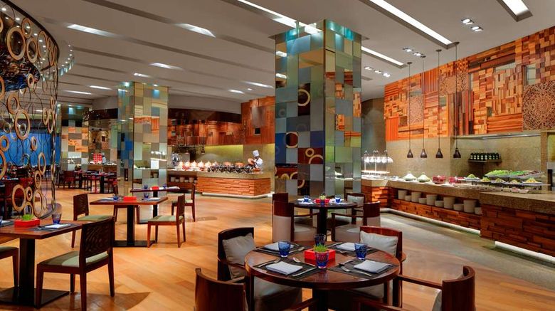 <b>Radisson Blu Hotel Cebu Restaurant</b>. Images powered by <a href="https://iceportal.shijigroup.com/" title="IcePortal" target="_blank">IcePortal</a>.