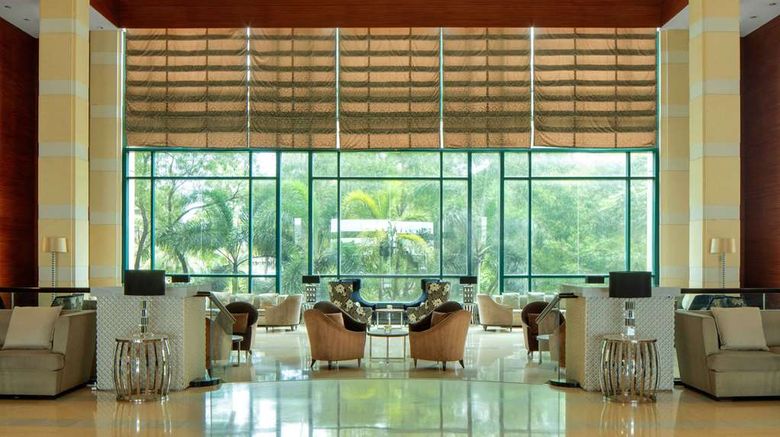 <b>Radisson Blu Hotel Cebu Lobby</b>. Images powered by <a href="https://iceportal.shijigroup.com/" title="IcePortal" target="_blank">IcePortal</a>.