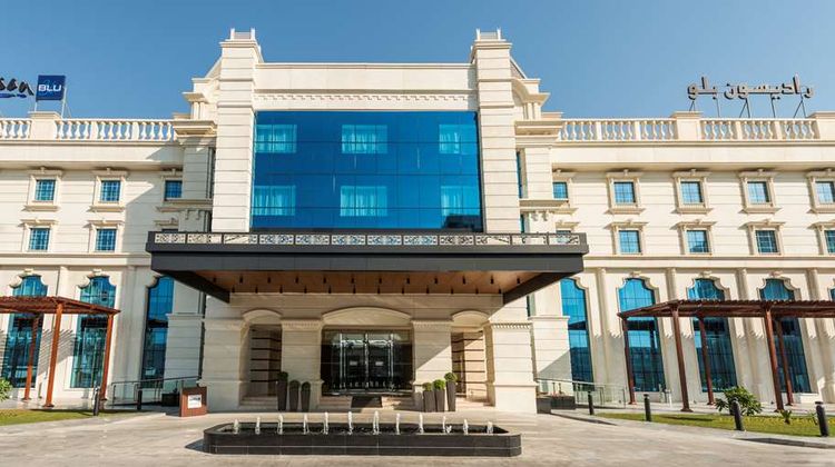 Radisson Blu Hotel Ajman Exterior