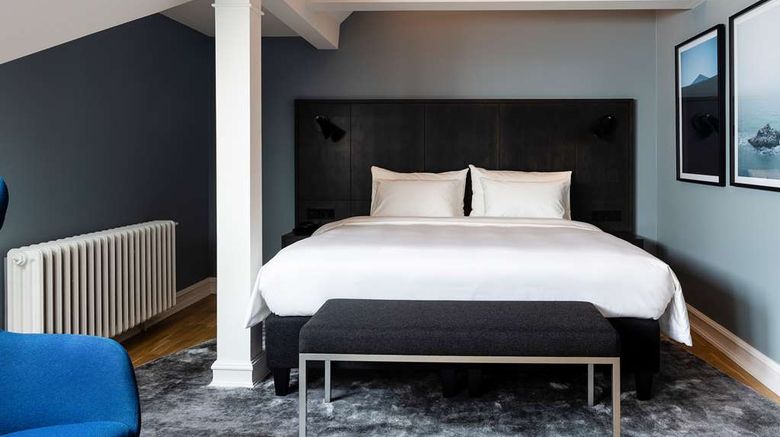 <b>Radisson Blu 1919 Hotel, Reykjavik Suite</b>. Images powered by <a href="https://iceportal.shijigroup.com/" title="IcePortal" target="_blank">IcePortal</a>.