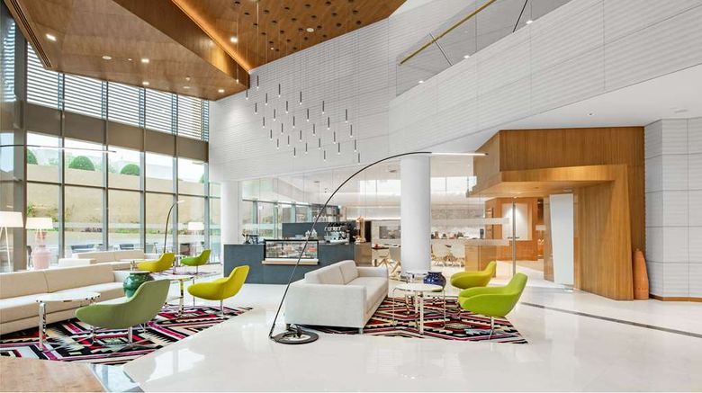 <b>Radisson Blu Hotel & Resid Diplomatic Qt Lobby</b>. Images powered by <a href="https://iceportal.shijigroup.com/" title="IcePortal" target="_blank">IcePortal</a>.
