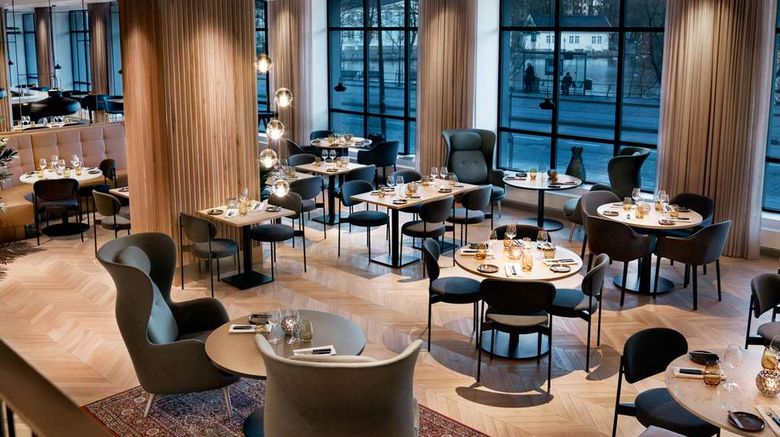 <b>Radisson Blu Atlantic Hotel Stavanger Restaurant</b>. Images powered by <a href="https://iceportal.shijigroup.com/" title="IcePortal" target="_blank">IcePortal</a>.