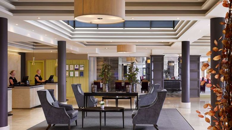 <b>Radisson Blu Hotel & Spa,  Sligo Lobby</b>. Images powered by <a href="https://iceportal.shijigroup.com/" title="IcePortal" target="_blank">IcePortal</a>.