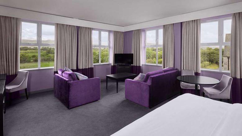 <b>Radisson Blu Hotel & Spa,  Sligo Suite</b>. Images powered by <a href="https://iceportal.shijigroup.com/" title="IcePortal" target="_blank">IcePortal</a>.