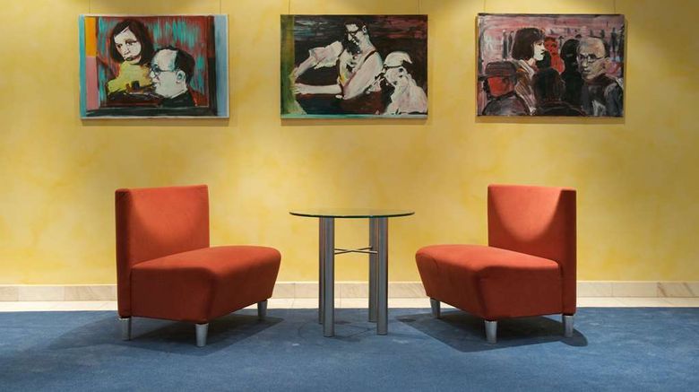 <b>Radisson Hotel Furst Leopold Dessau Lobby</b>. Images powered by <a href="https://iceportal.shijigroup.com/" title="IcePortal" target="_blank">IcePortal</a>.