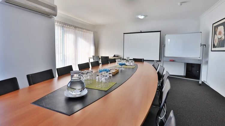 Perth Ascot Central Apartment Hotel Meeting