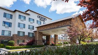 Oxford Suites Chico