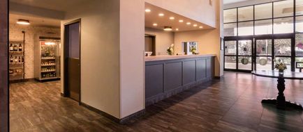Oxford Suites Chico Lobby