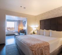 Oxford Suites Chico Room